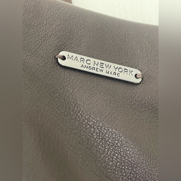 Women’s Mark New York Polyurethane Expresso Brown Pants Size 2X NWT Retail $83 - Picture 2 of 10